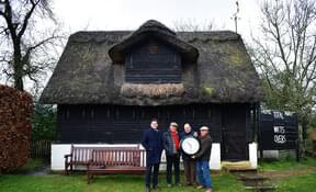 Cricket-pavilion-clock-2