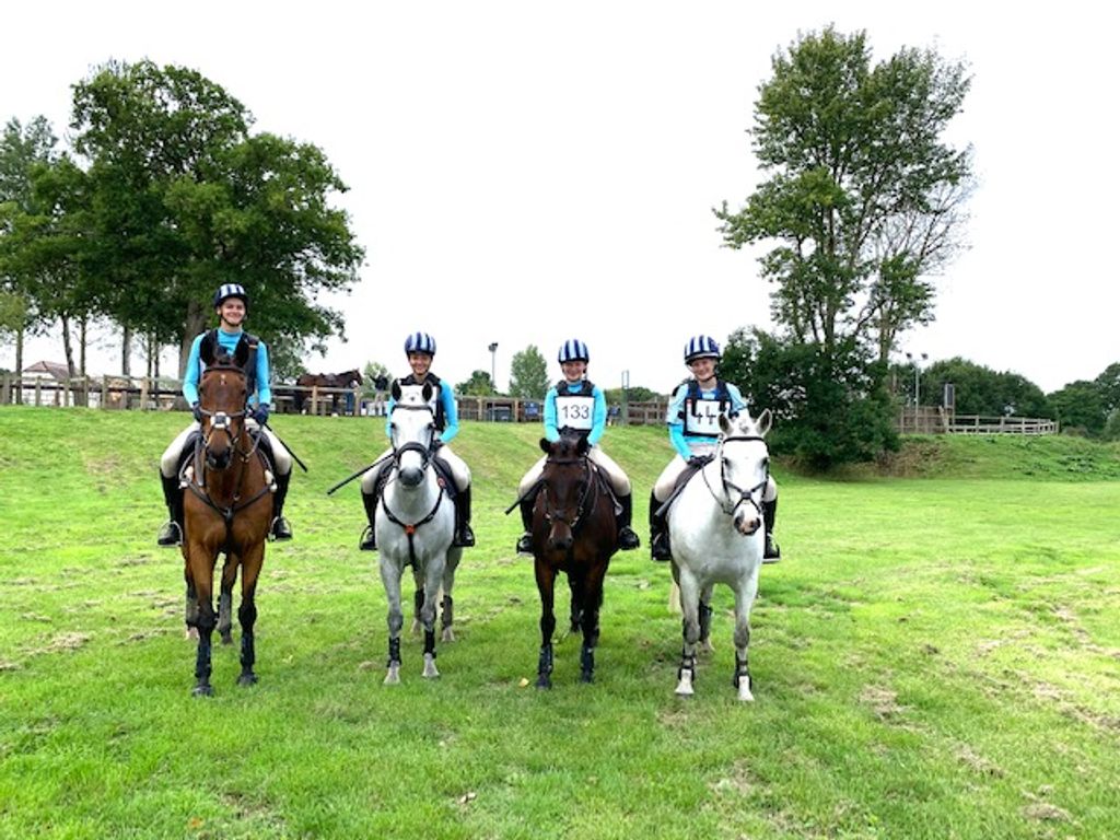 Brentwood School Equestrian Team