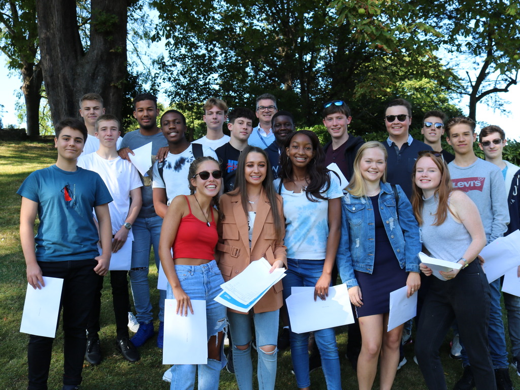 Kings-Rochester-GCSEResults-Principal and Upper Fifth Pupils