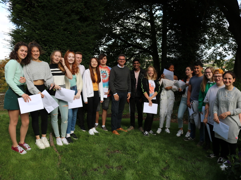 Kings-Rochester-ALevel Pupils & Ben Charles
