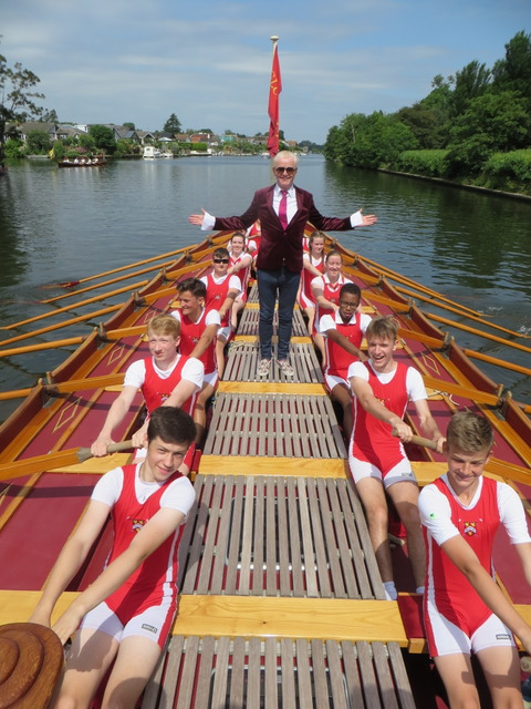 Chris Evans with Kingston Grammar School Rowers