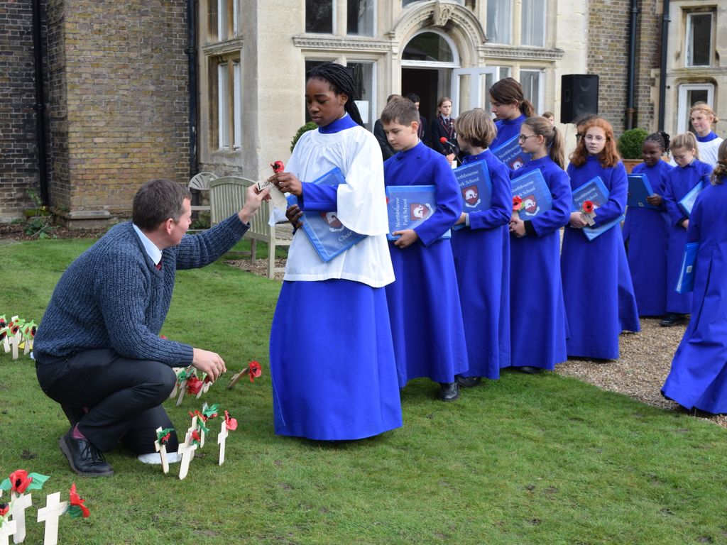 Armistice-Day-Service-Northbourne-Park-2020 (54)
