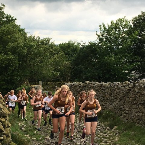 Runners begin their ascent