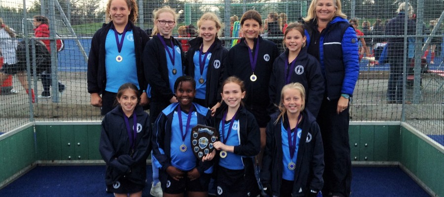 Year 6 Girls In2Hockey Winners