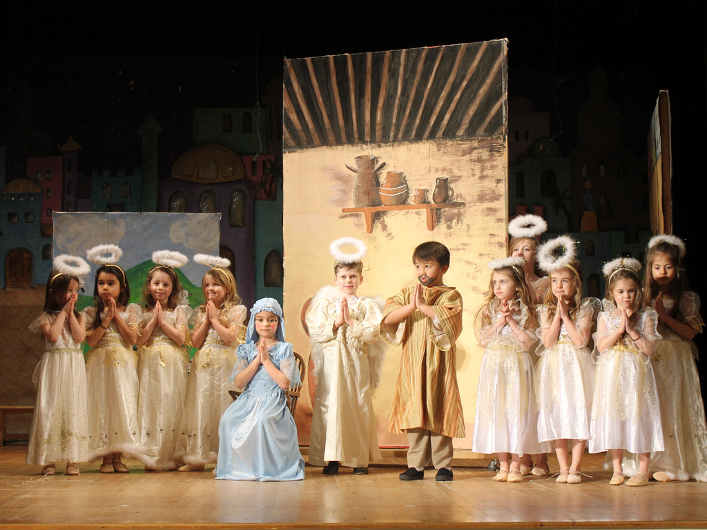 Best Nativity Group