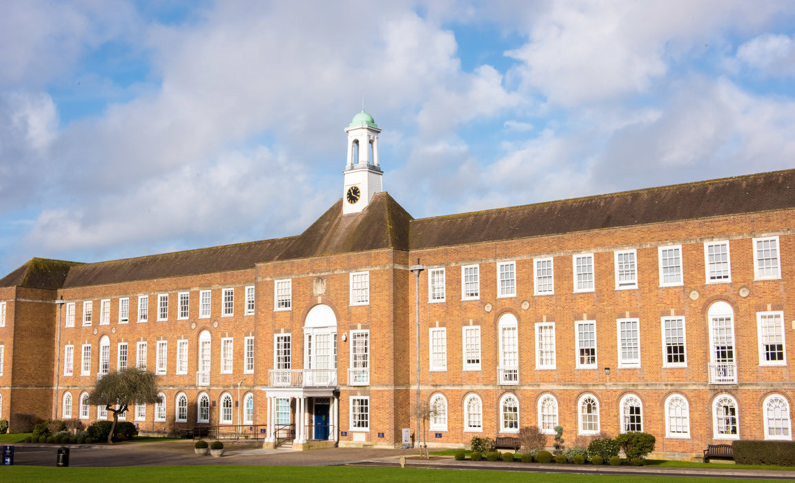 St Swithun's bursary foundation to provide places for girls in care
