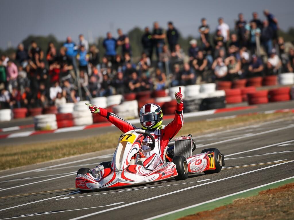 3 Bart Harrison wins Winter Cup in Valencia