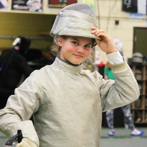 THS-News-MelissaInternationalFencing