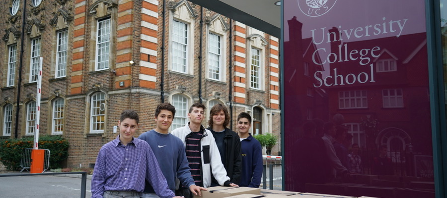 The team of UCS Pupils who organised the food bank collection.